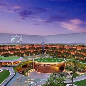 Отель Aloft Bali Kuta At Beachwalk